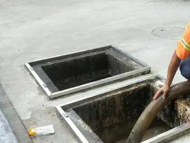 蚌山化粪池清理