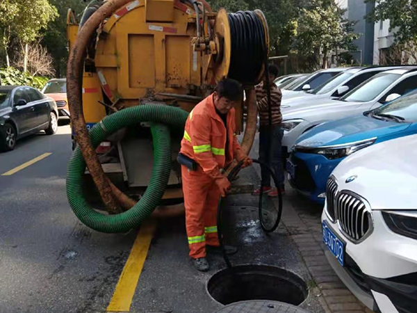 蚌山排污管道清淤